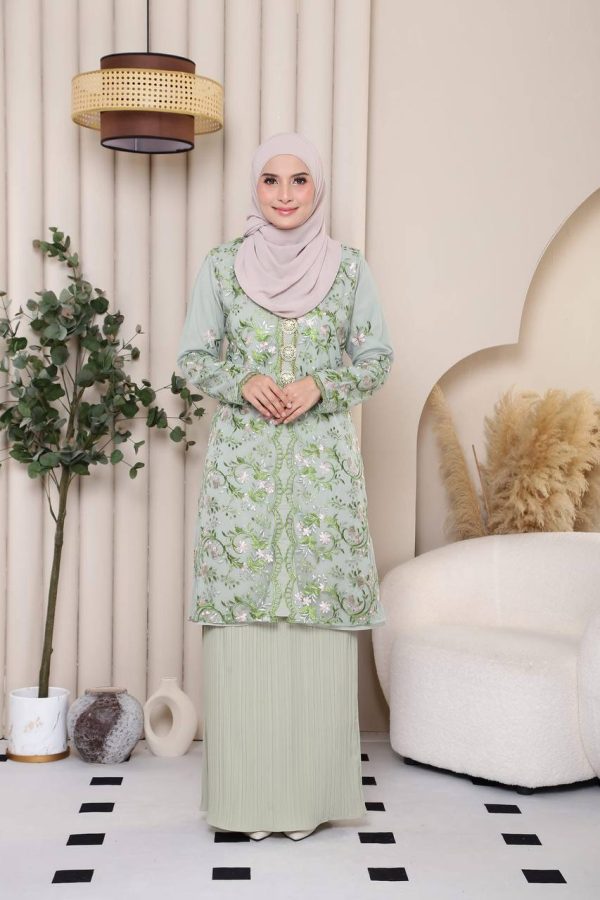 Kurung Labuh Nadeera - Image 2